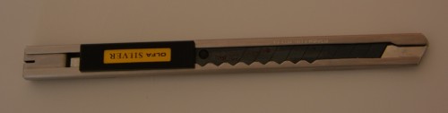 Нож металлический 9mm