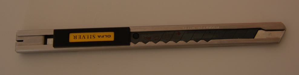 Нож OLFA с автофиксатором